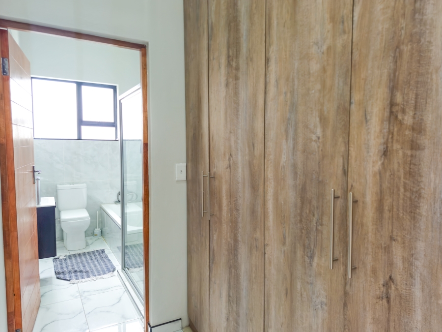 4 Bedroom Property for Sale in Xanadu Eco Park North West